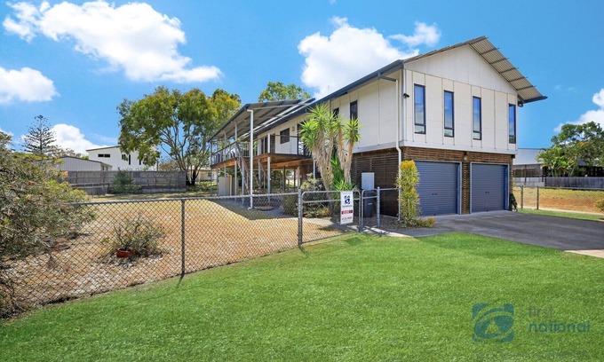 Woodgate House | Ocean views from Deck @ 62 First Avenue