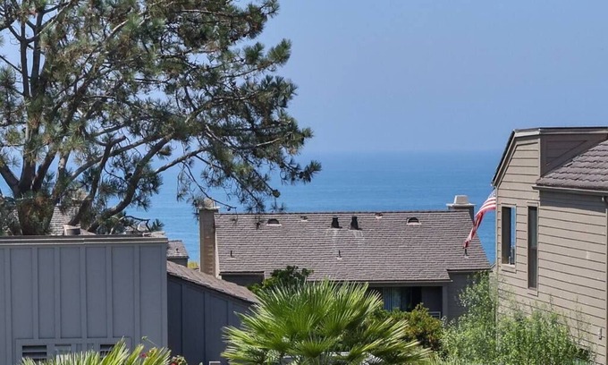 Del Mar Apartment | Ocean views in Del Mar