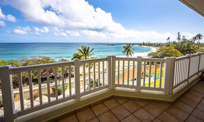 Isabela Condo | Ocean Views Oasis-OCEAN & BEACH FRONT W/ POOL!!!!