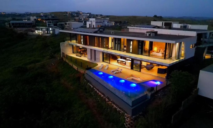 Sheffield Beach Villa | Ocean Zenith