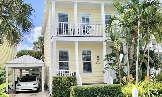 Islamorada House | OCEANFRONT ANGLERS REEF in ISLAMORADA -Pool, Dock, Beach, Kayaks, Paddle Boards