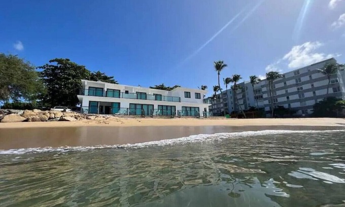 Stella Apartment | Oceanfront Apartment with Balcony on Corcega Beach