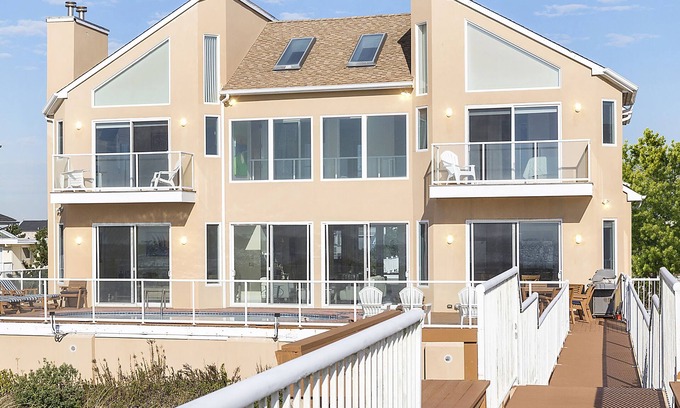 West Hampton Dunes House | OCEANFRONT BEACH HOUSE W/POOL & HOT TUB FACING THE OCEAN-SUMMER LAST MIN DEALS!