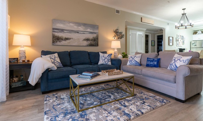 Pensacola Beach Condo | Oceanfront Condo 2/2 with short walk to beach. Sleeps 6, fully stocked, pool