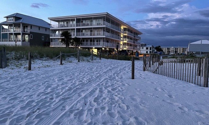 Mexico Beach Condo | Oceanfront Condo Complex - Luxury condo, 2/2, allergy-friendly/no pets