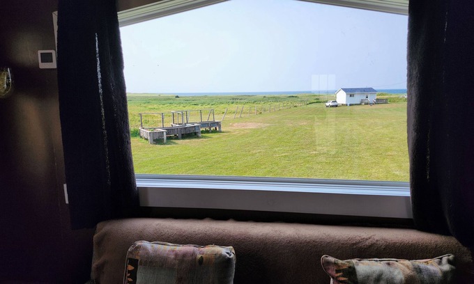 Darnley Cottage | Oceanfront Cottage with Fireplace & AC in Charming Kensington, PEI