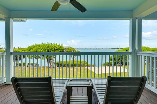 Marathon House | Oceanfront Duck Key Villa 2 Marinas Steps Away!