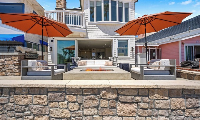 Balboa Peninsula House | Oceanfront Escape with Breathtaking Views