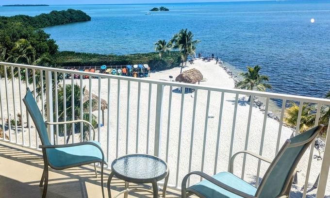 Tavernier Condo | Oceanfront Luxury Condo
