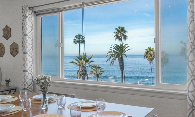 Village of La Jolla House | Oceanfront/Steps to Beach & Wedding Bowl/Views!