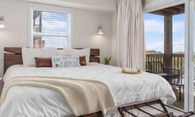 Sneads Ferry House | Oceanfront 2BR Sleeps 6 - Linens, Beach Chairs & Intracoastal Fishing & Kayaking