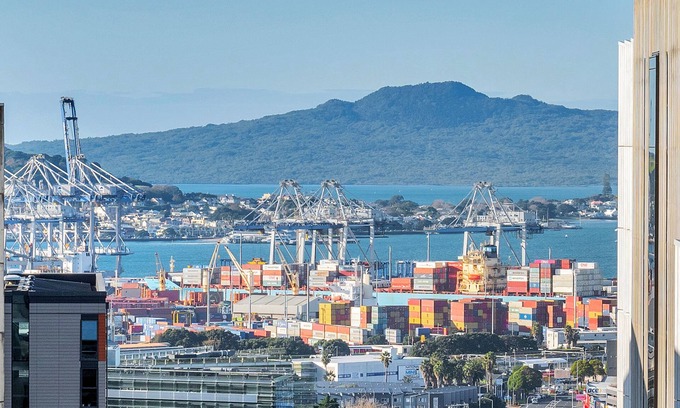 Grafton Apartment | Oceania City Fringe w Views-Free Parking