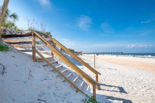 St. Augustine Beach House | Oceans 13 Condo D