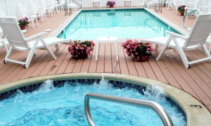 North End Condo | Oceanside Condo at Beach & Boardwalk w/Parking