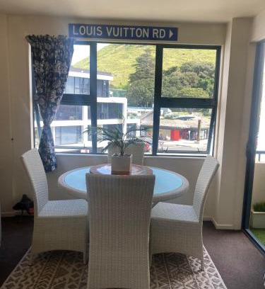 Mount Maunganui Apartment | Oceanside to Seaside 334