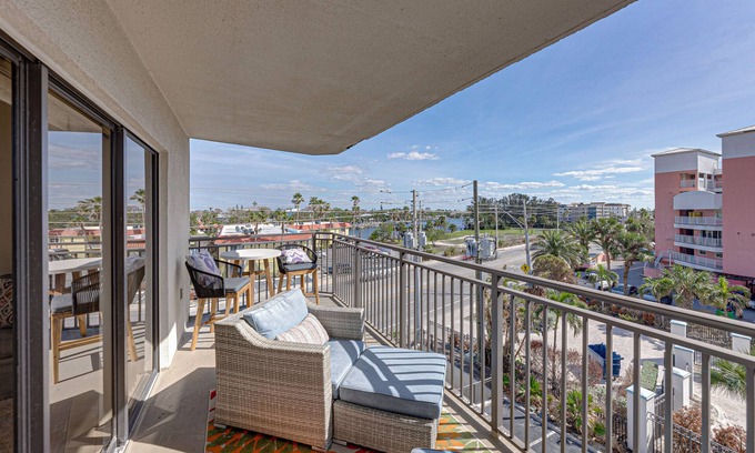 Belle Vista Condo | Oceanview Escape | Peaceful & Scenic