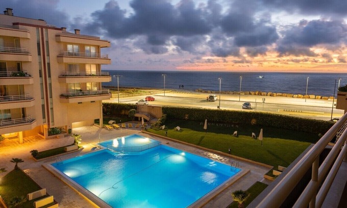 Furadouro Apartment | Oceanview First Line with 2 Pools 2