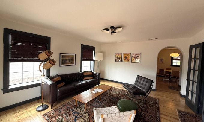 Marfa House | Ocotillo House: Centrally Located 3Bed/3Bath Home
