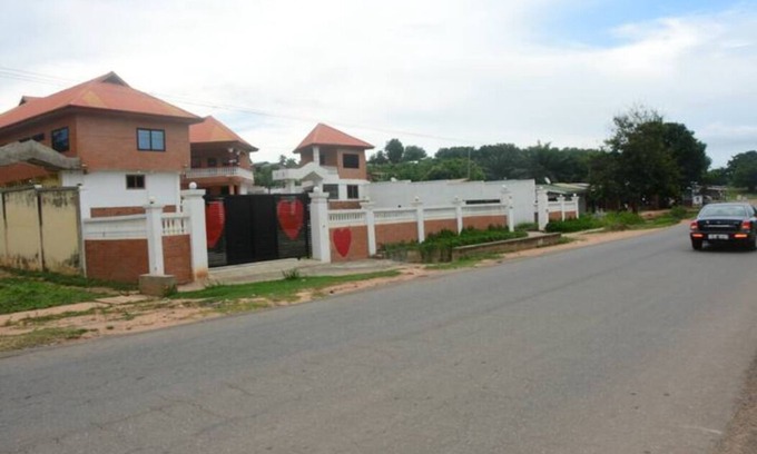 Akosombo Hotel | Odo So Royal Hotel