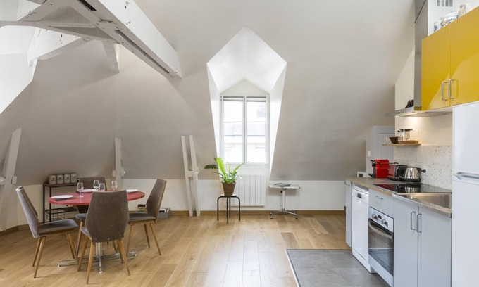 Saint-Helier Apartment | Odorico - En centre-ville, proche gare
