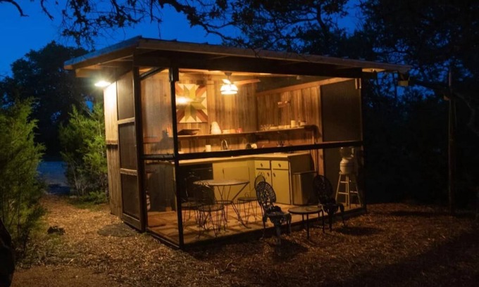Blanco House | Off-Grid Glamping Dream Site