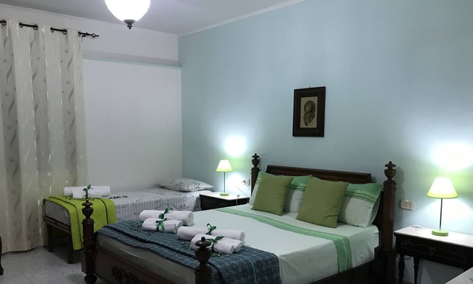 San Giovanni Suergiu House | Offer 2019 season in the house from "Aunt Giovanna"