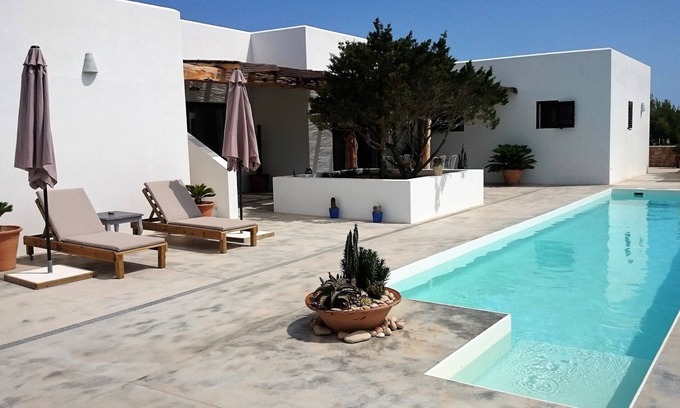 Formentera House | OFFERS FOR THE MONTH OF MAY 20% DISCOUNT ON STAYS OF 4 DAYS OR MORE