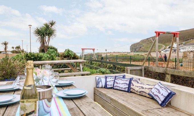 Porthtowan Apartment | Offshore