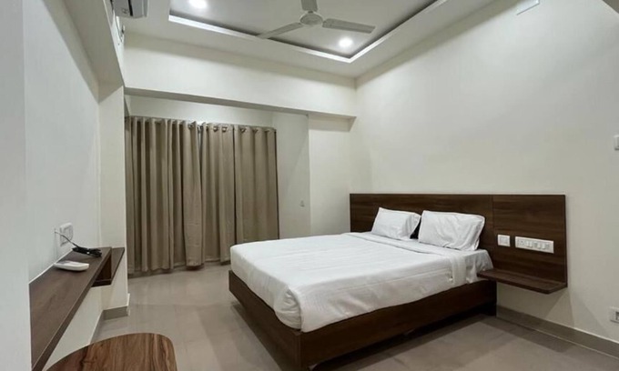 Anna Nagar Hotel | OG Inn