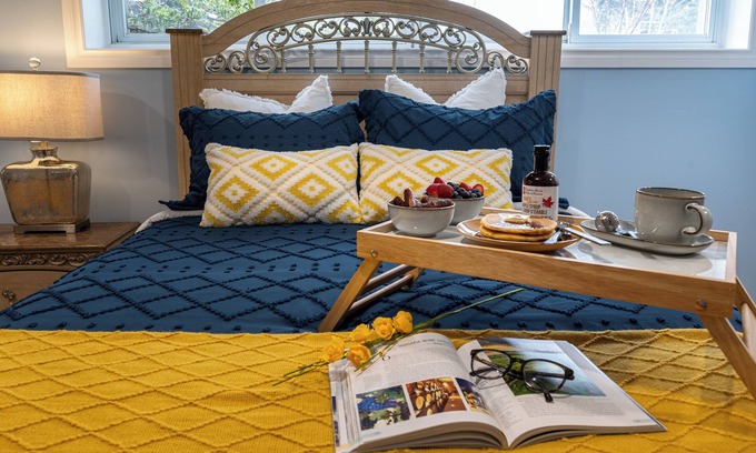 Wexford House | OH, so cozy!