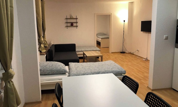 Oberhausen Apartment | OH01 - Apartment in Oberhausen near Duisburg, 55 sqm, 2 rooms, max. 6 persons