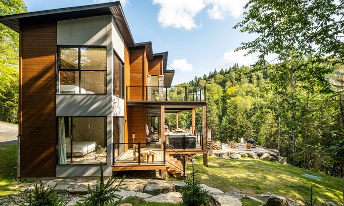 La Conception House | Ohana Chalet | Luxurious Property | Hot tub/Tremblant Living