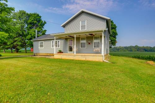 New Haven Huron County House | Ohio Farmhouse Retreat with Fire Pit and Patio