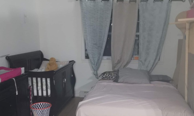 Sainte-Adele House | Ohotel. ca place du Refuge Ski ticket included!