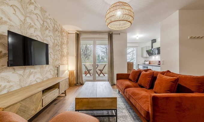Bussy-Saint-Georges Apartment | OIQIA Palmeraie