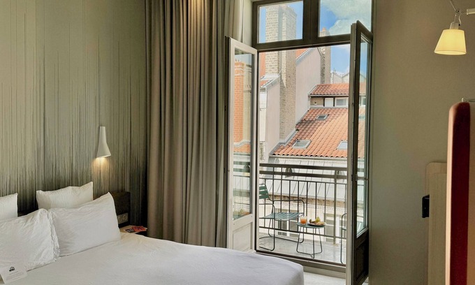 Moliere - Edgard Quinet Hotel | OKKO Hotels Lyon Centre