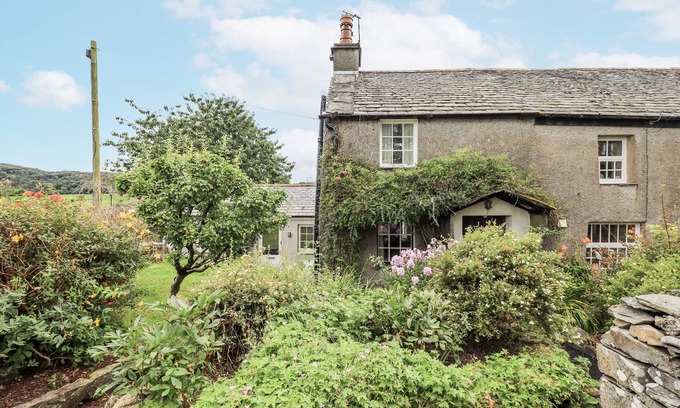 Penny Bridge Cottage | OLD COTTAGE, pet friendly, character holiday cottage in Ulverston