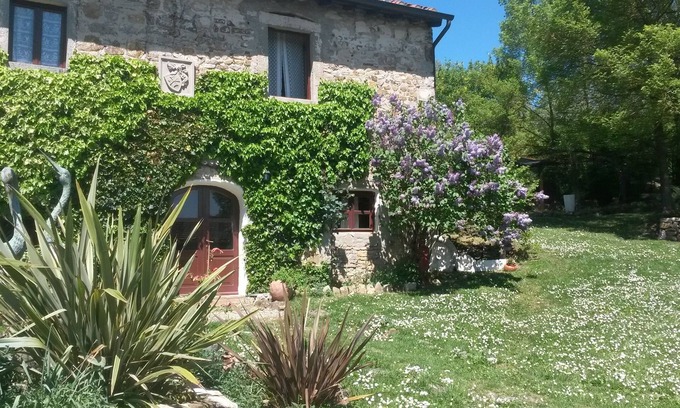 Poppi House | Old country house surrounded by nature with private lake