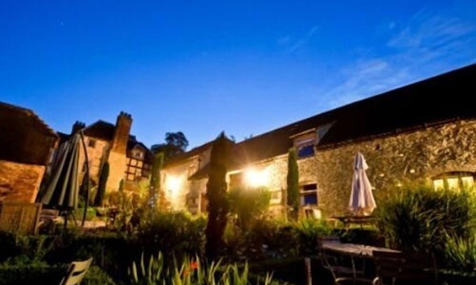 Downton on the Rock House | Old Downton Lodge
