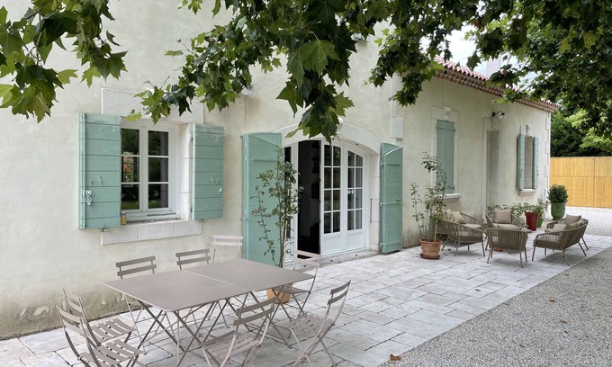 Saint-Andiol Other | Old farmhouse with swimming pool