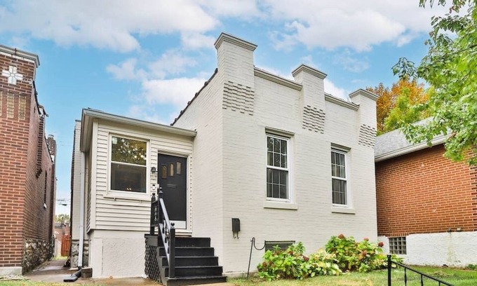 St. Louis House | Old Home STL Charm! 2 Bed, 1 Bath Pet Friendly