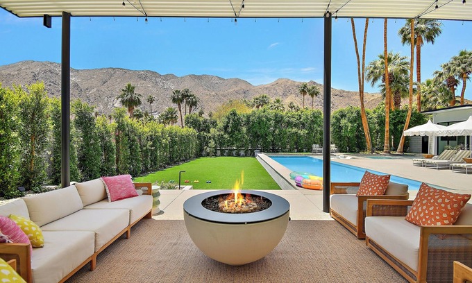 Old Las Palmas House | Old Las Palmas Retreat - Luxury Palm Springs Estate