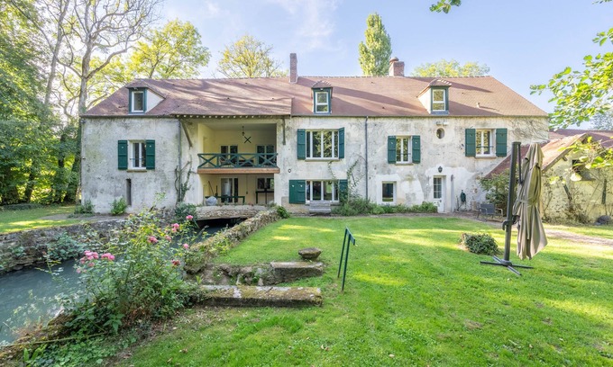 Saint-Augustin Villa | Old mill with river - a haven of peace in the heart of nature