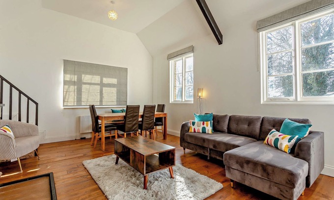 Ledbury Cottage | Old School House-2 bedroom-sleeps 6-large garden