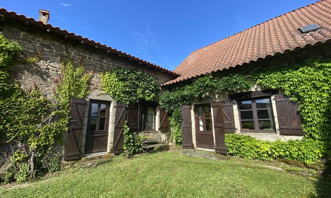 Saint-Saud-Lacoussiere House | Old Stone house in a peaceful rural hamlet within walking distance to village
