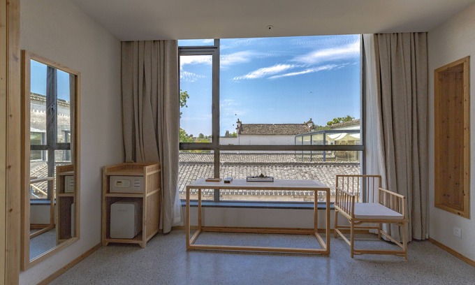 Yi County House | Old Street Moye Inn