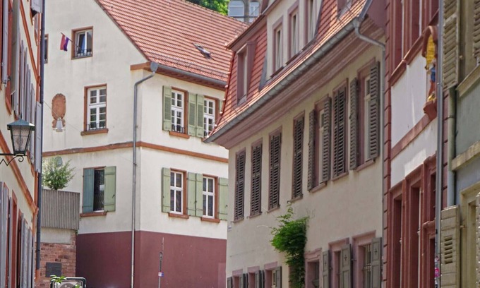 Heidelberg City Centre Apartment | Old town legend - studio for 2-3 people between market square and castle.