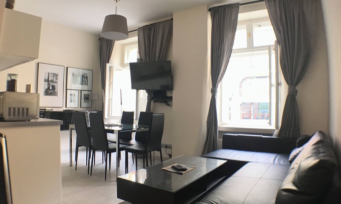 Wroclaw Old Town Apartment | Old Town Market Sqr. View-Self Check in 24h-VAT incl.