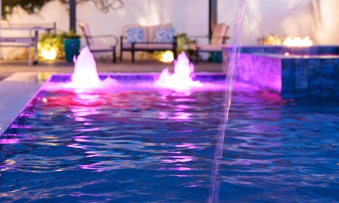 Pointe Scottsdale House | Old Town*The Palmly*Heated Pool*Spa*Firepit*Ping Pong