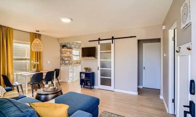 Arvada House | Olde Town Gold-2 bed/1 bath in Olde Town Arvadan